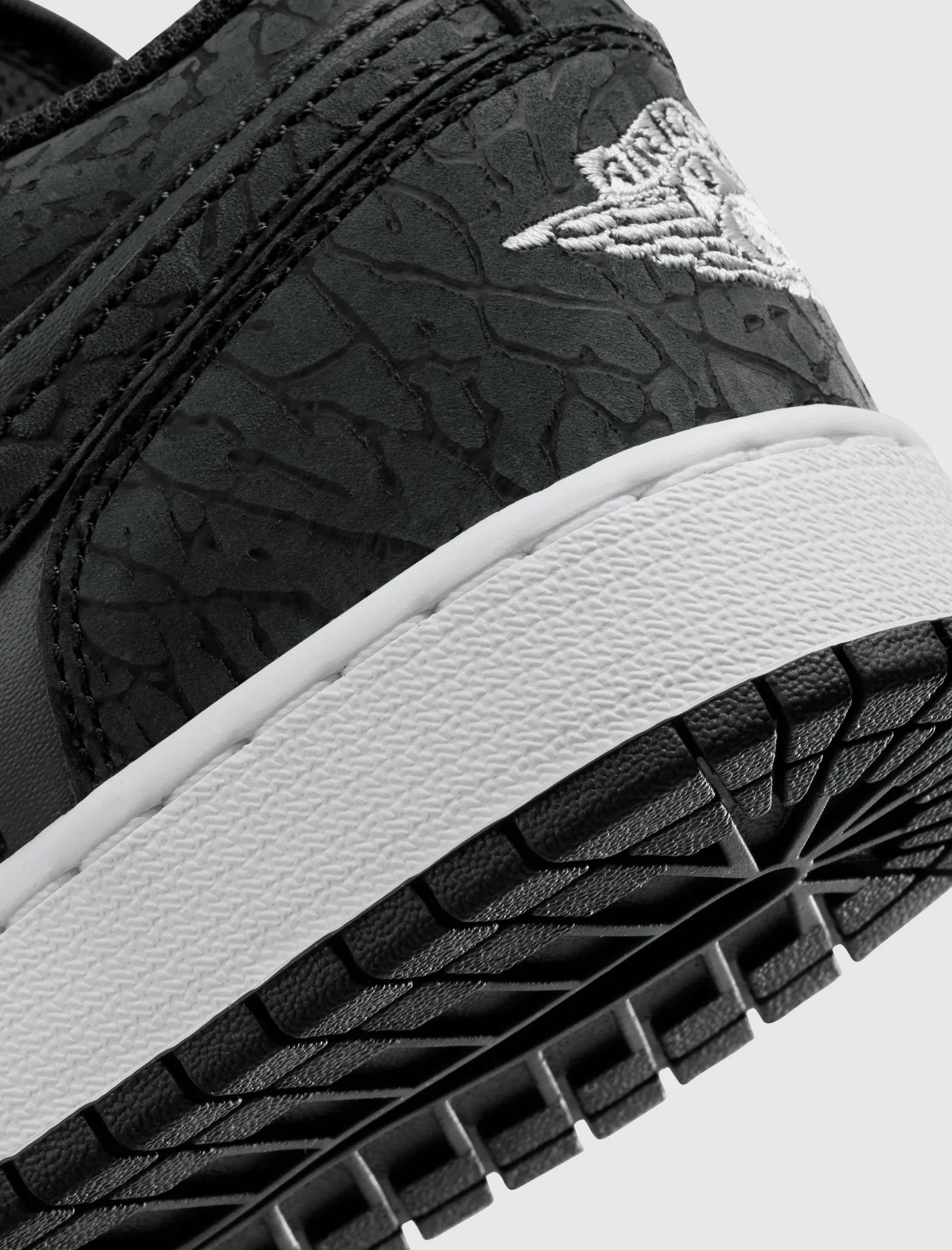 Air Jordan 1 Low SE Black Elephant GS - Buy Now!