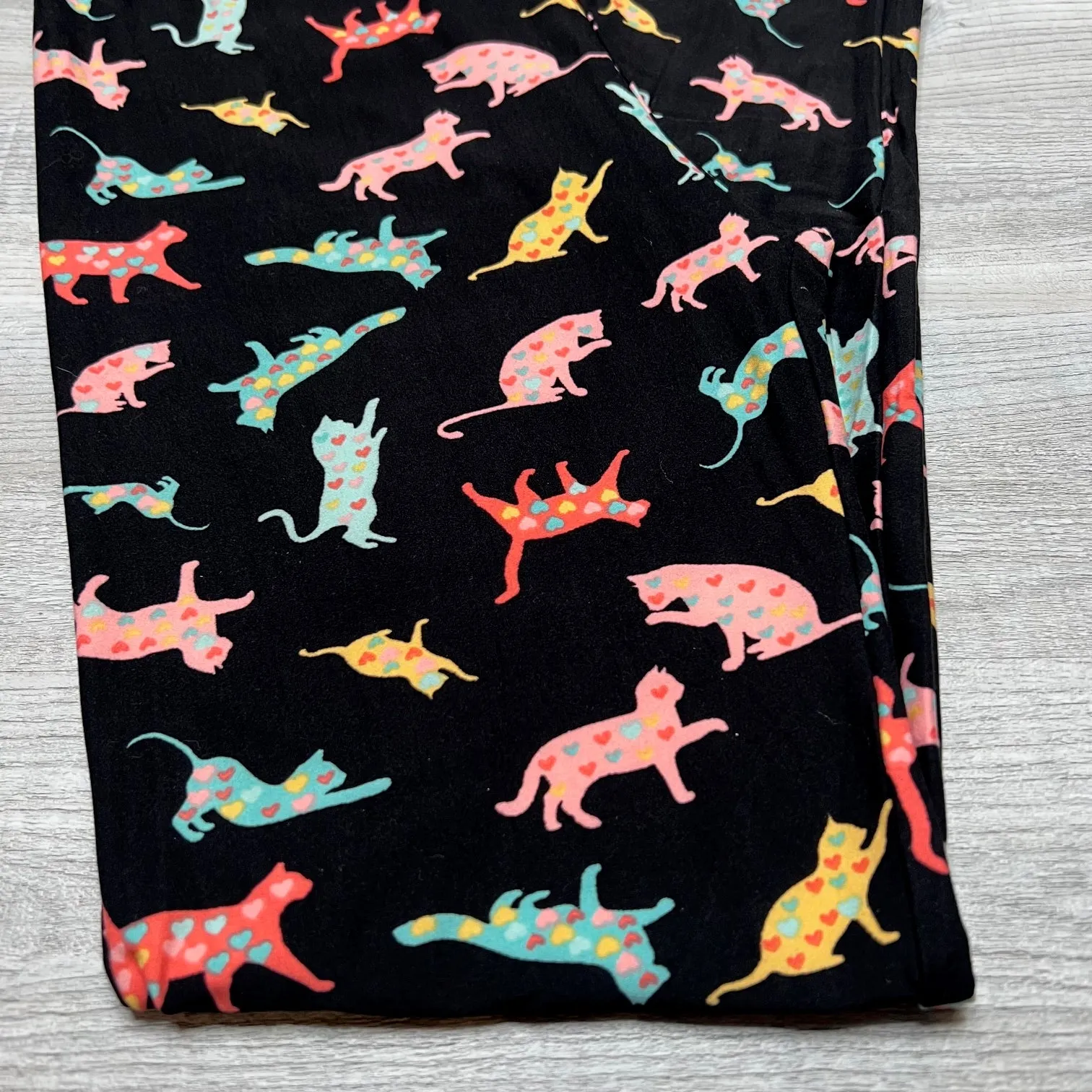 Kitty Love Print Soft Leggings