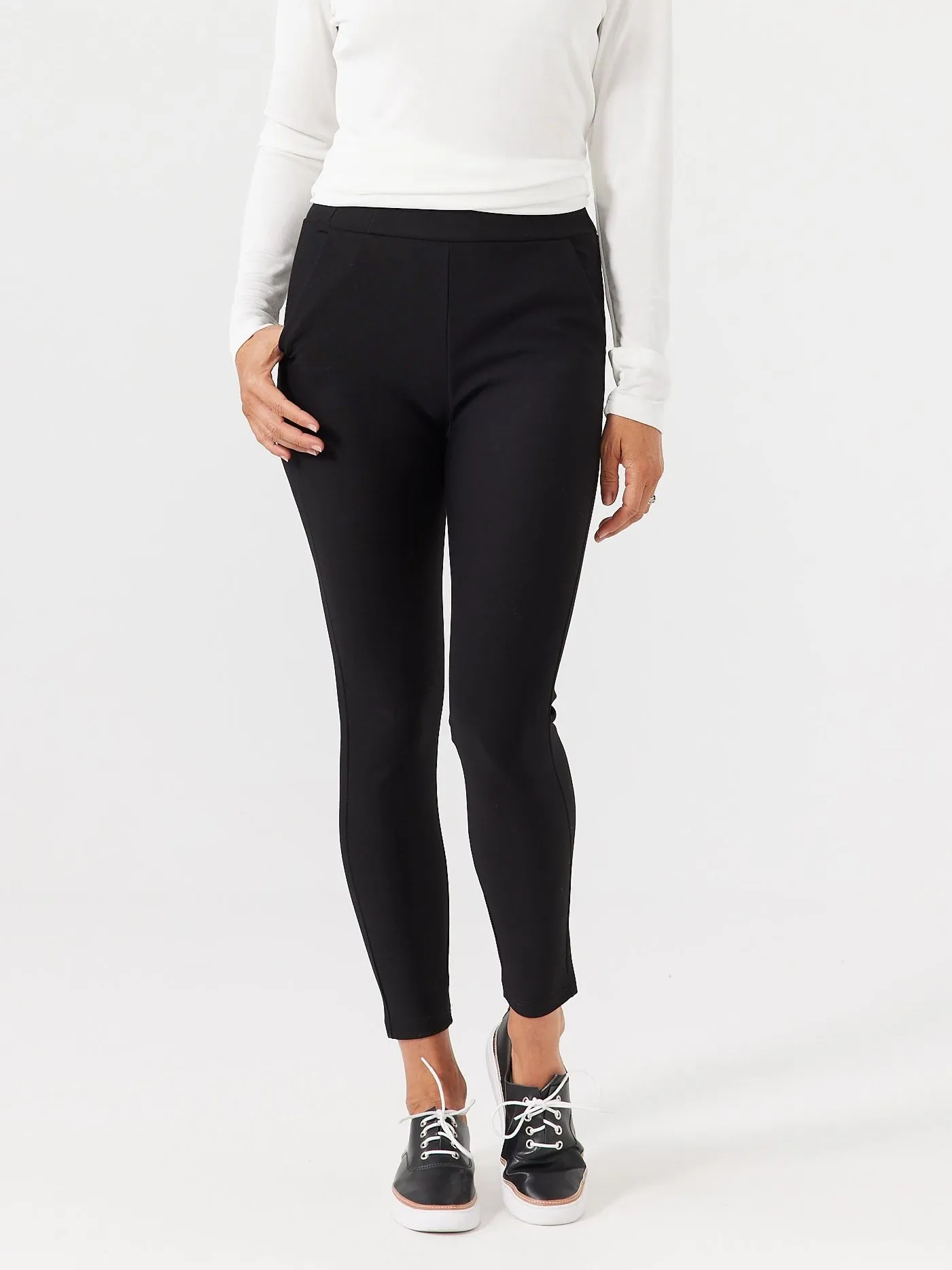 Pilot Pants Black - High-quality and Stylish