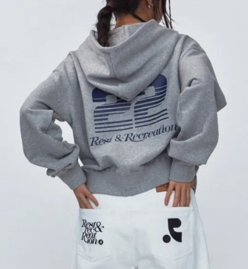 Streetwear Long Sleeve Hoodies & Sweatshirts for Rest and Recreation.