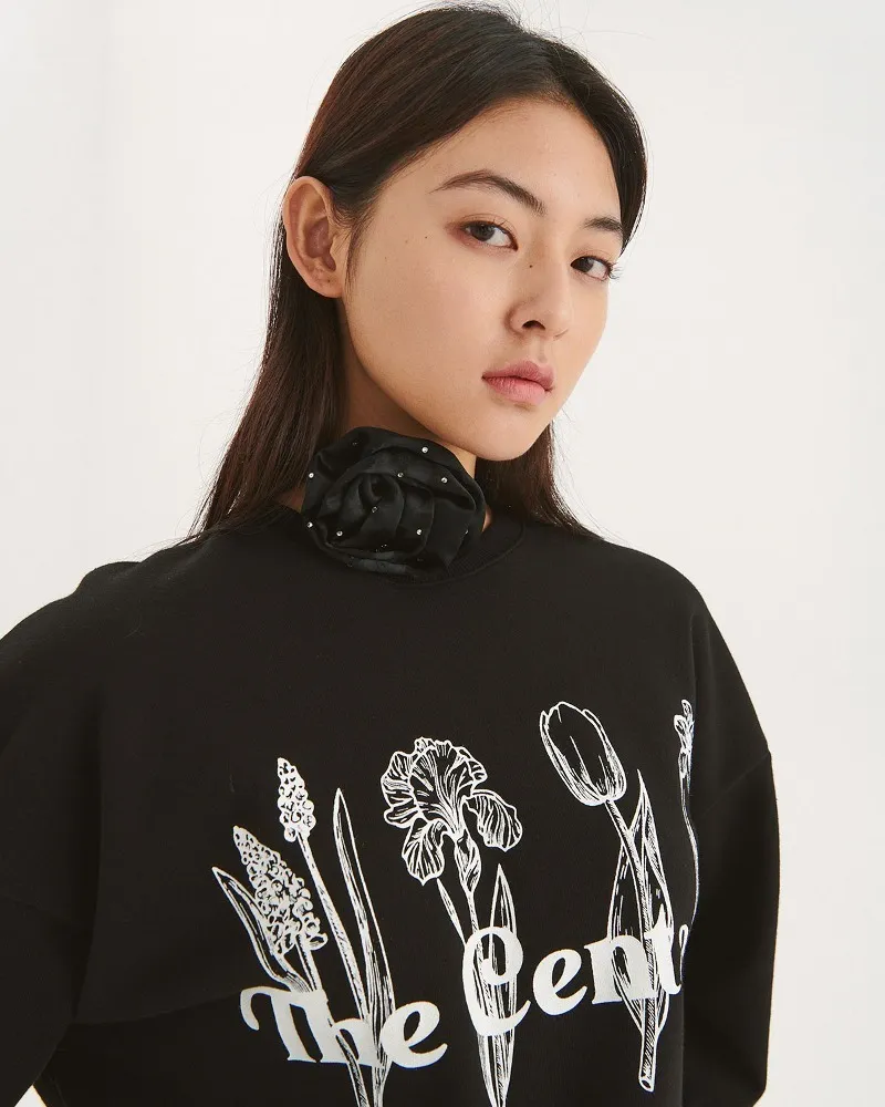 The Centaur Long Sleeves Cotton Crew Neck Floral Pattern